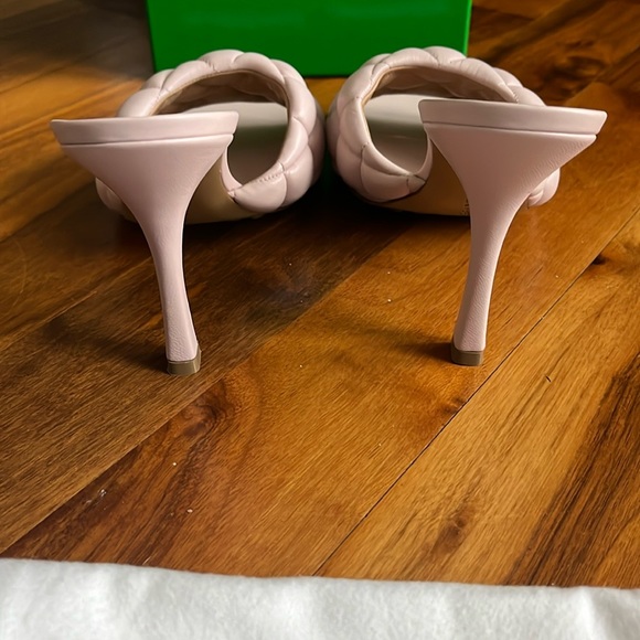 Bottega Veneta Padded Slide Sandals, NEW - Picture 9 of 17